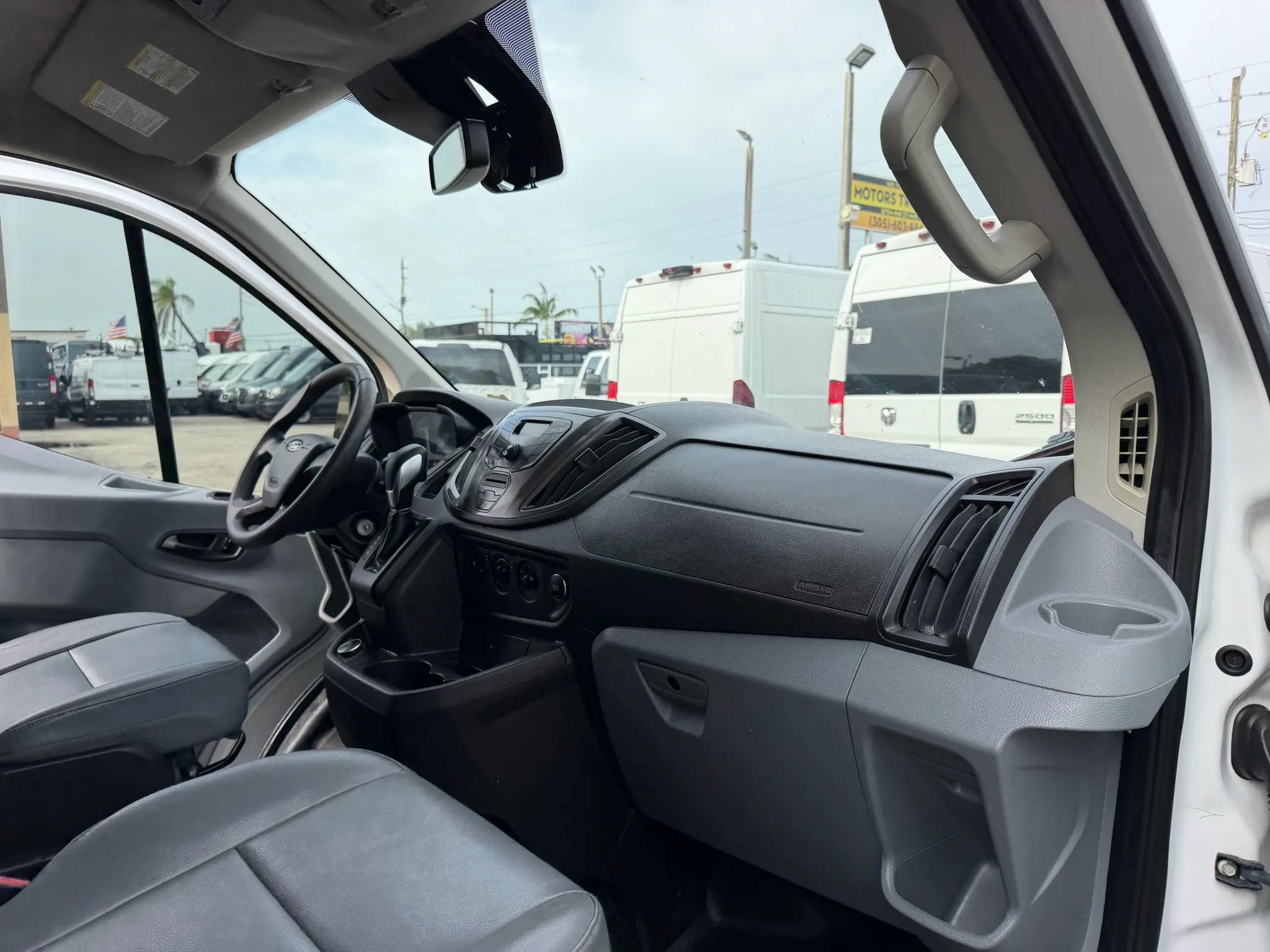 Used 2019 Ford Transit 350 XL RWD image 16
