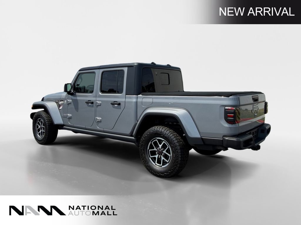 Used 2020 Jeep Gladiator Overland w/ Uconnect 4C Nav & Sound Group AWD/4WD image 3