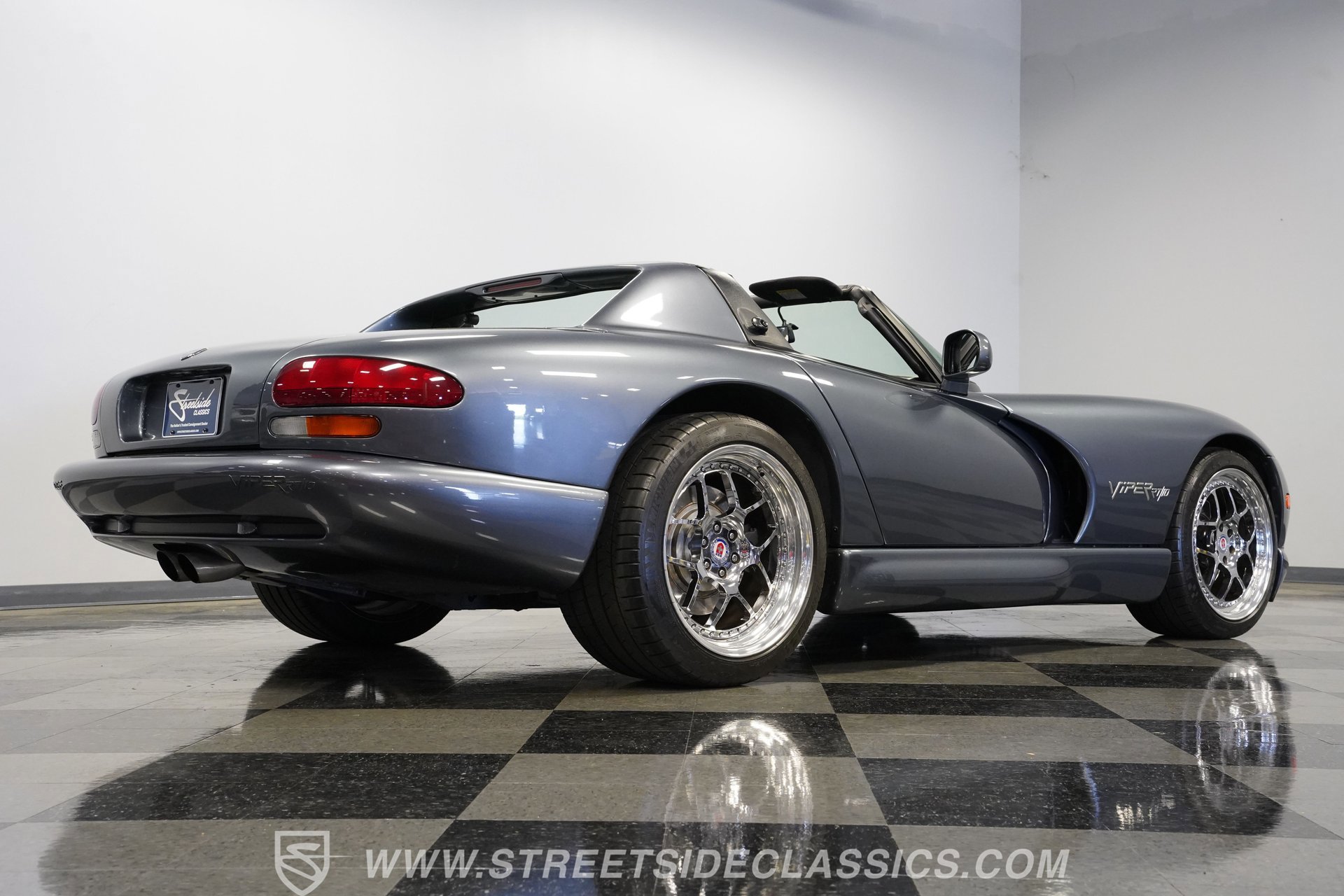 Used 2000 Dodge Viper RT/10 RWD image 28