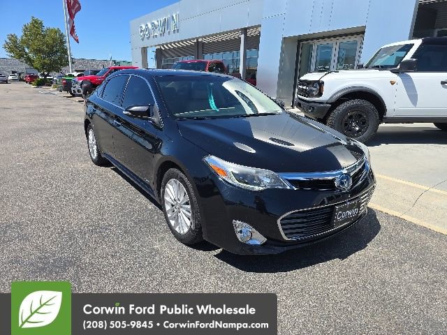 Used 2015 Toyota Avalon Limited w/ Technology Package FWD image 3