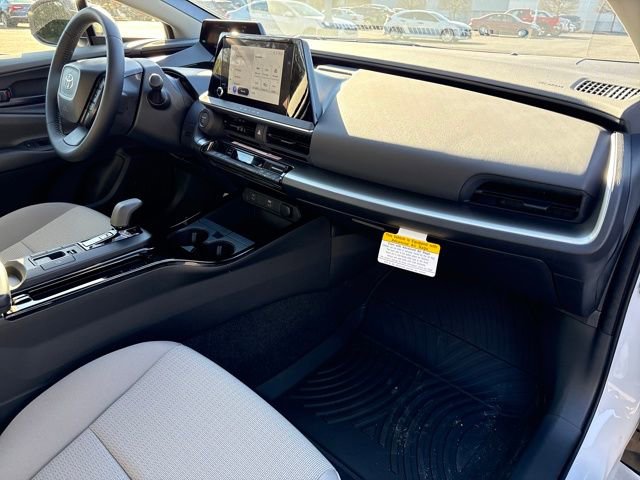 New 2026 Toyota Prius LE image 27