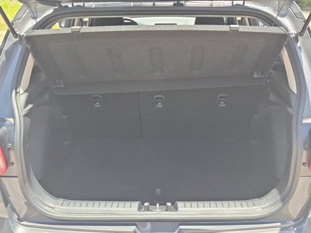 Used 2025 Hyundai Venue SEL FWD image 28