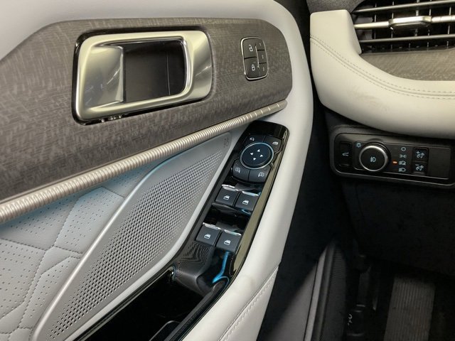 New 2026 Ford Explorer Platinum w/ LUX Leather Package image 21
