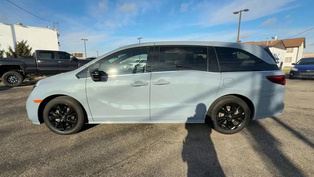 Used 2023 Honda Odyssey Sport image 5