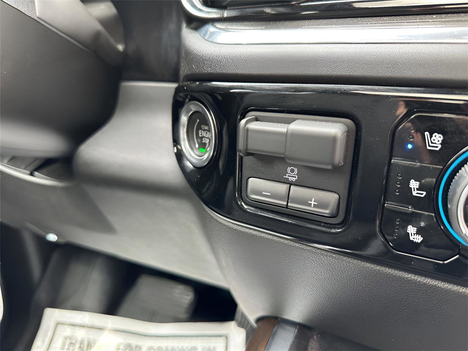 Used 2024 Chevrolet Silverado 1500 High Country w/ High Country Premium Package image 35