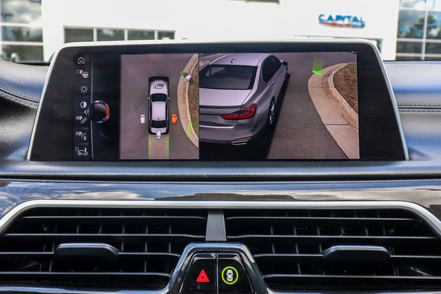 Used 2017 BMW 750i xDrive image 18