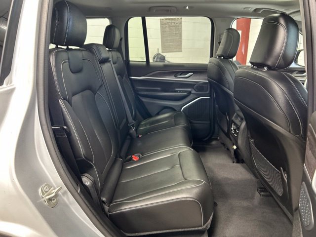 Used 2023 Jeep Grand Cherokee 4WD 4xe image 18