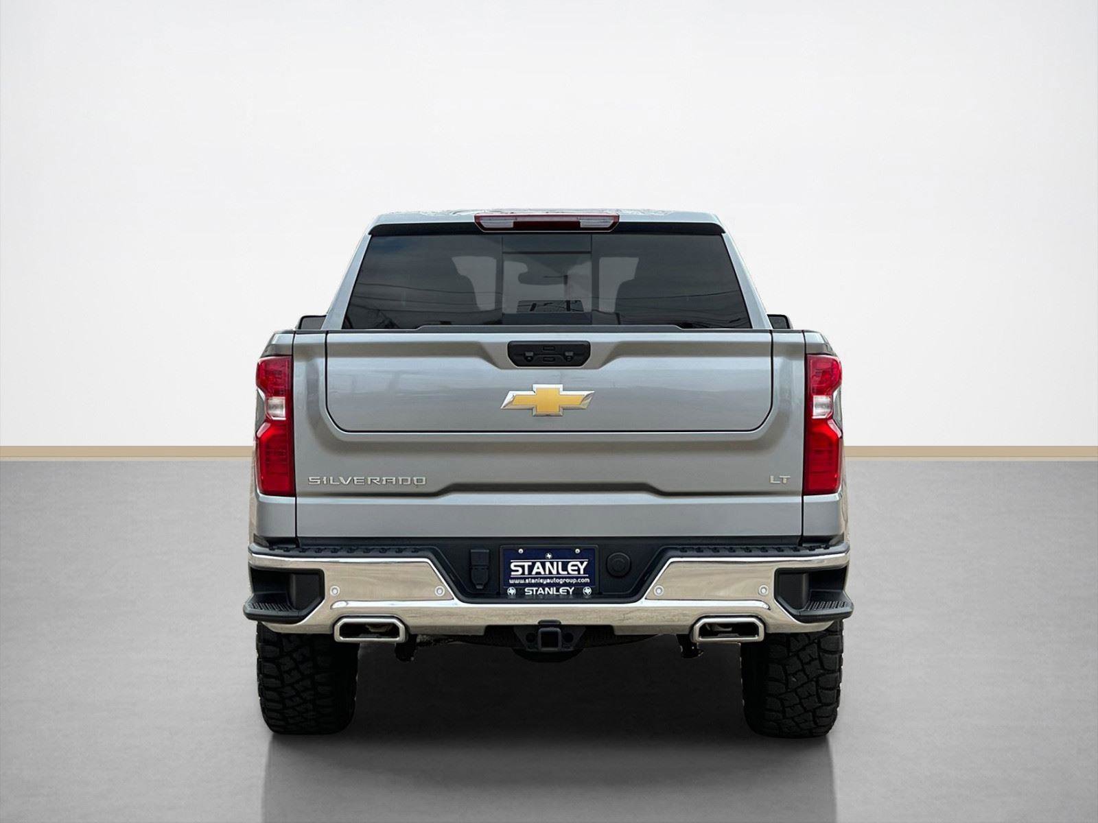 Used 2025 Chevrolet Silverado 1500 LT image 6