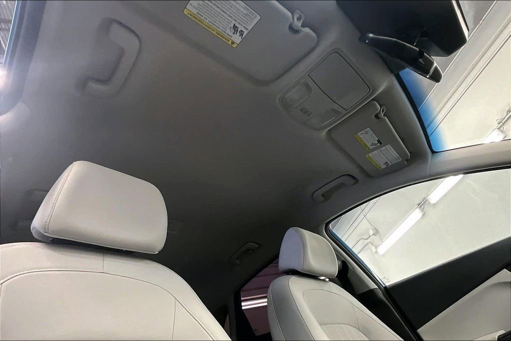 Used 2022 Hyundai Kona SEL w/ Cargo Package image 28