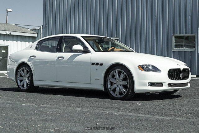 Used 2011 Maserati Quattroporte S RWD image 12