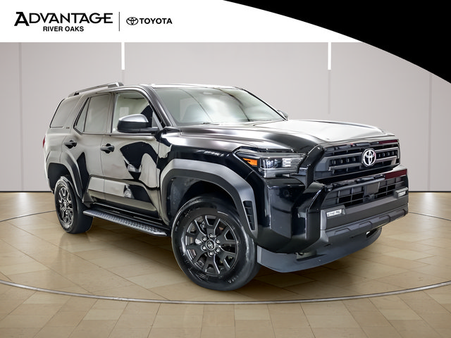 Used 2025 Toyota 4Runner SR5 AWD/4WD image 2