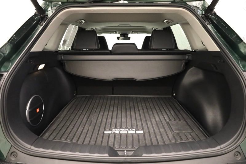 Used 2022 Toyota Corolla Cross XLE w/ Convenience Package image 34