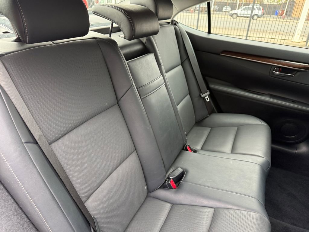 Used 2014 Lexus ES 350 w/ Premium Package FWD image 22