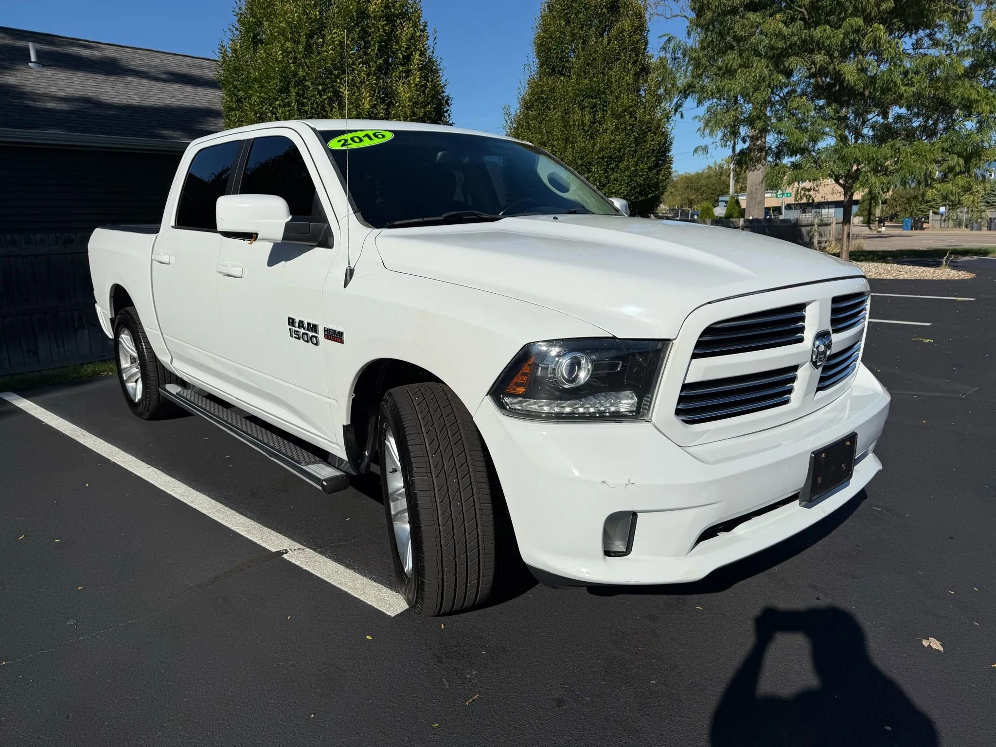Used 2016 RAM 1500 Sport image 3