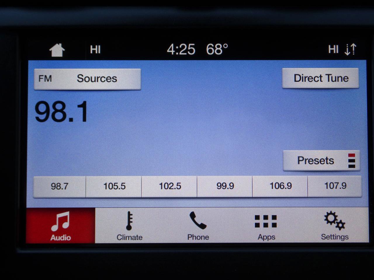 Used 2019 Ford Fusion SEL image 25