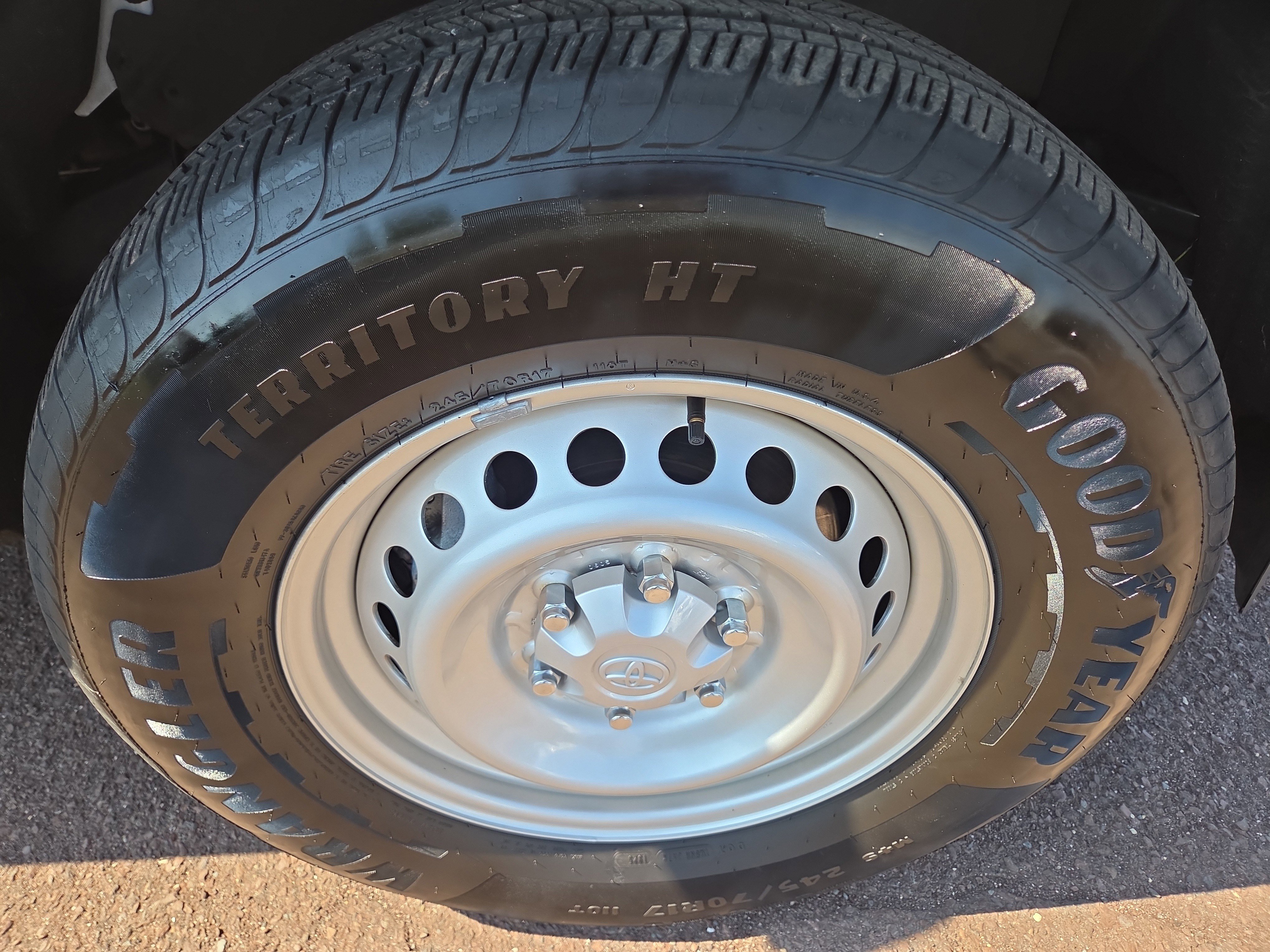 Certified 2025 Toyota Tacoma SR RWD image 9