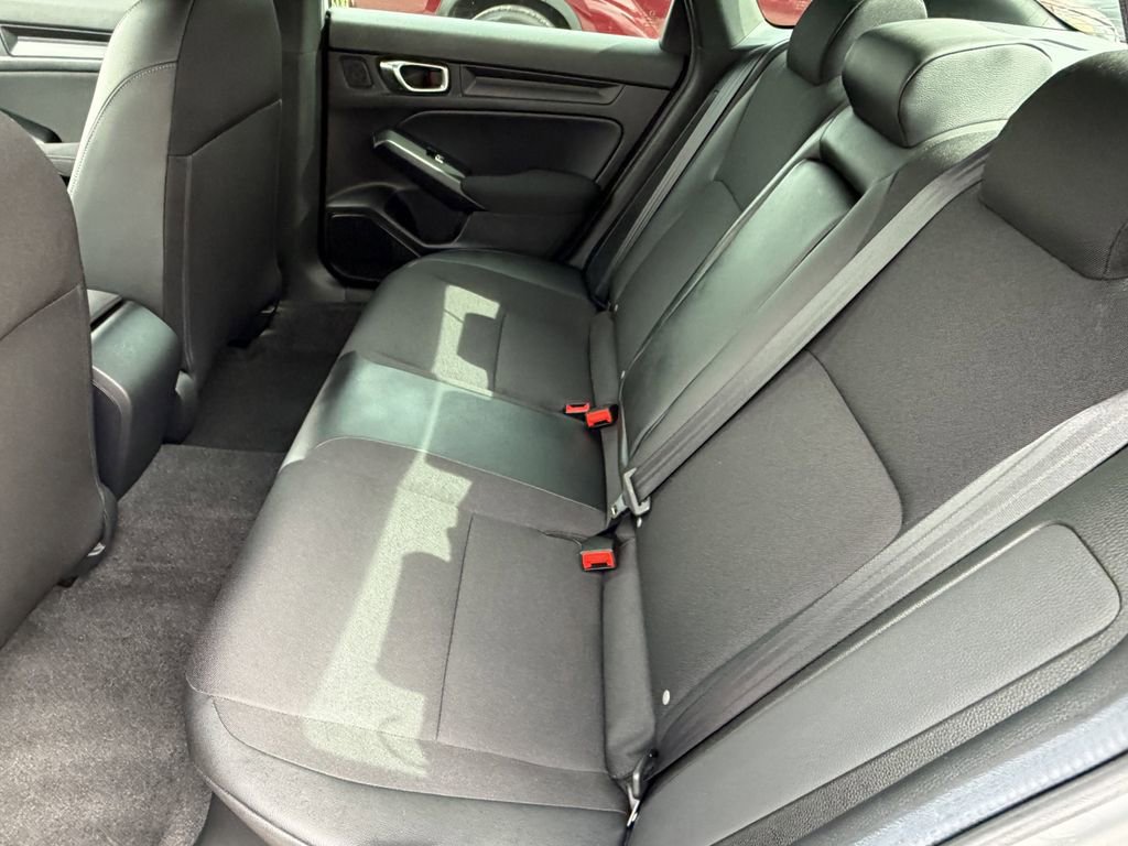 Used 2025 Honda Civic Sport image 17