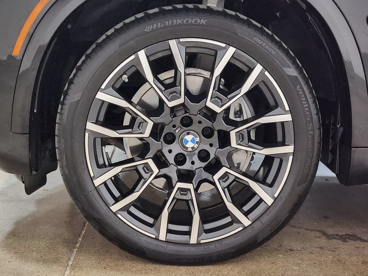 Used 2024 BMW X5 xDrive40i w/ M Sport Package AWD/4WD image 28