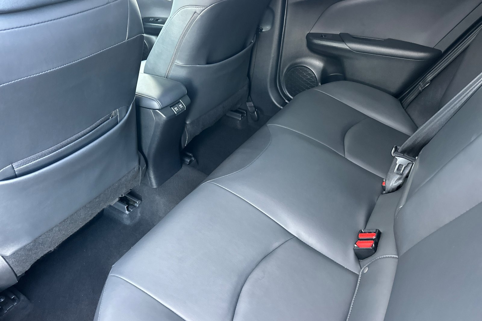 Certified 2021 Toyota Prius L Eco image 12