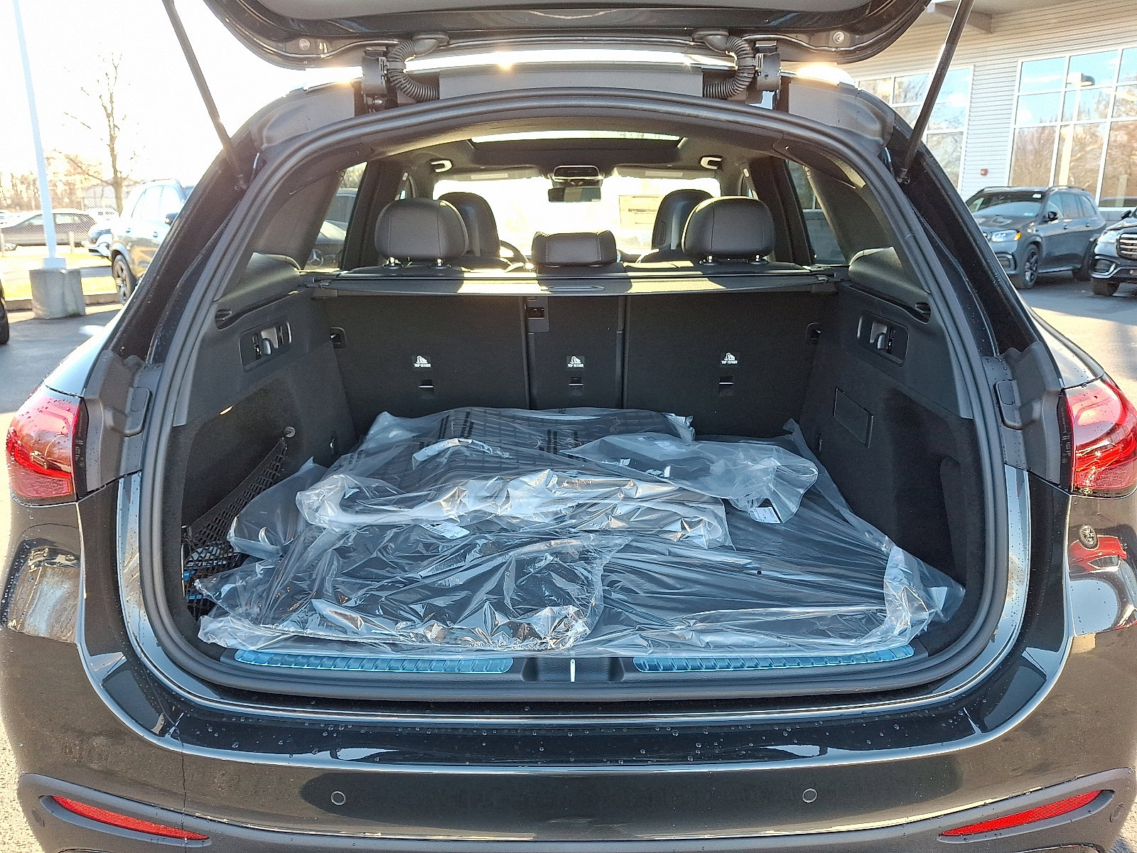 Used 2026 Mercedes-Benz GLC 300 4MATIC image 22