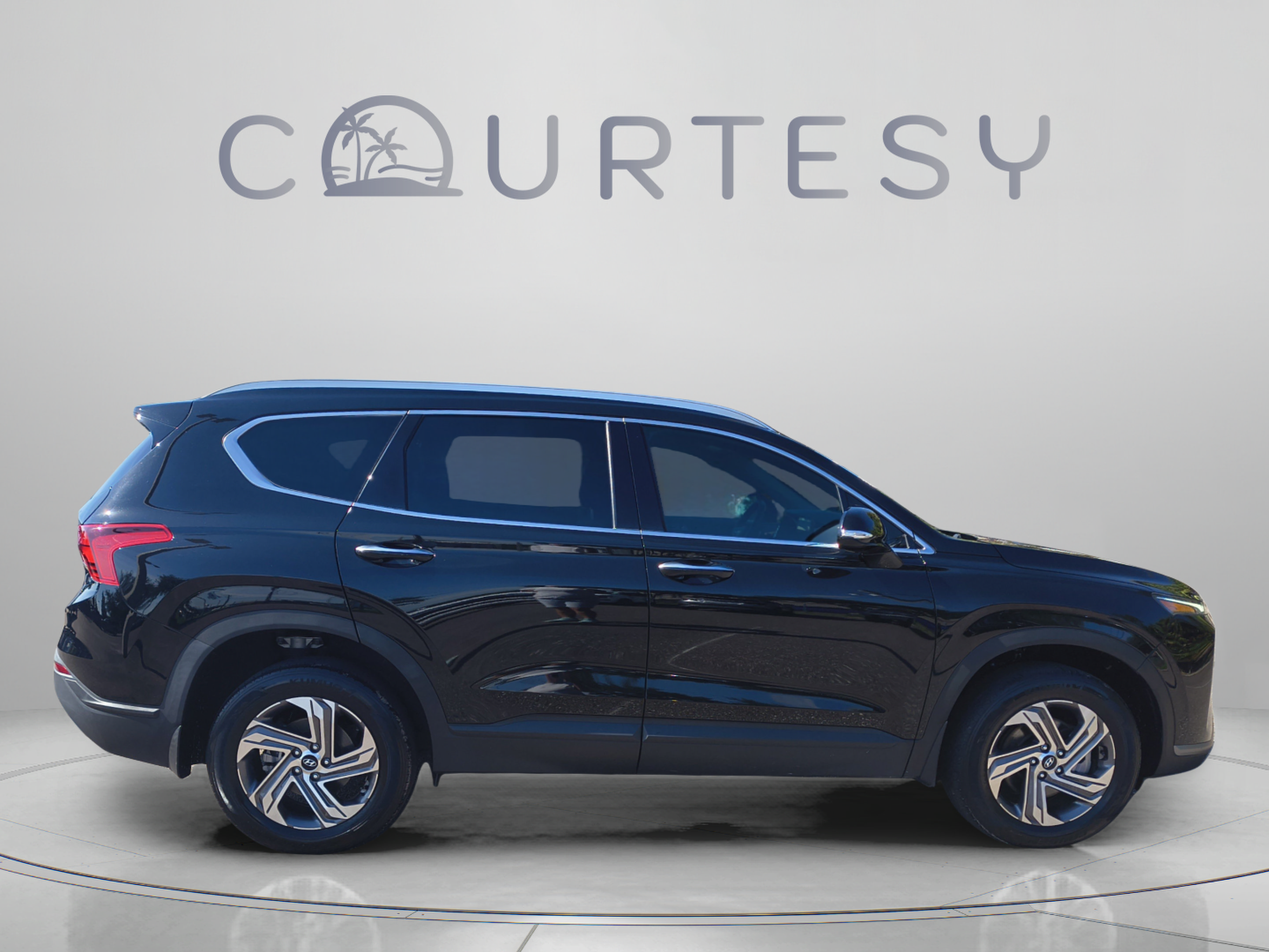 Certified 2023 Hyundai Santa Fe SEL AWD/4WD image 6