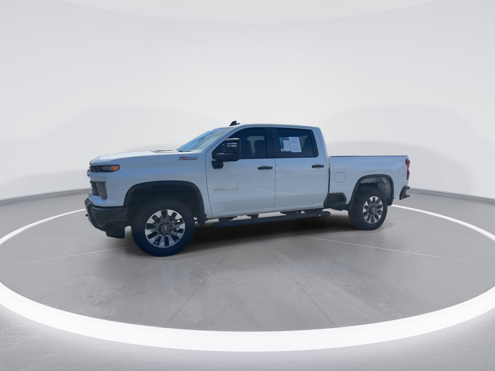 Used 2024 Chevrolet Silverado 2500 Custom w/ Custom Convenience Package image 5