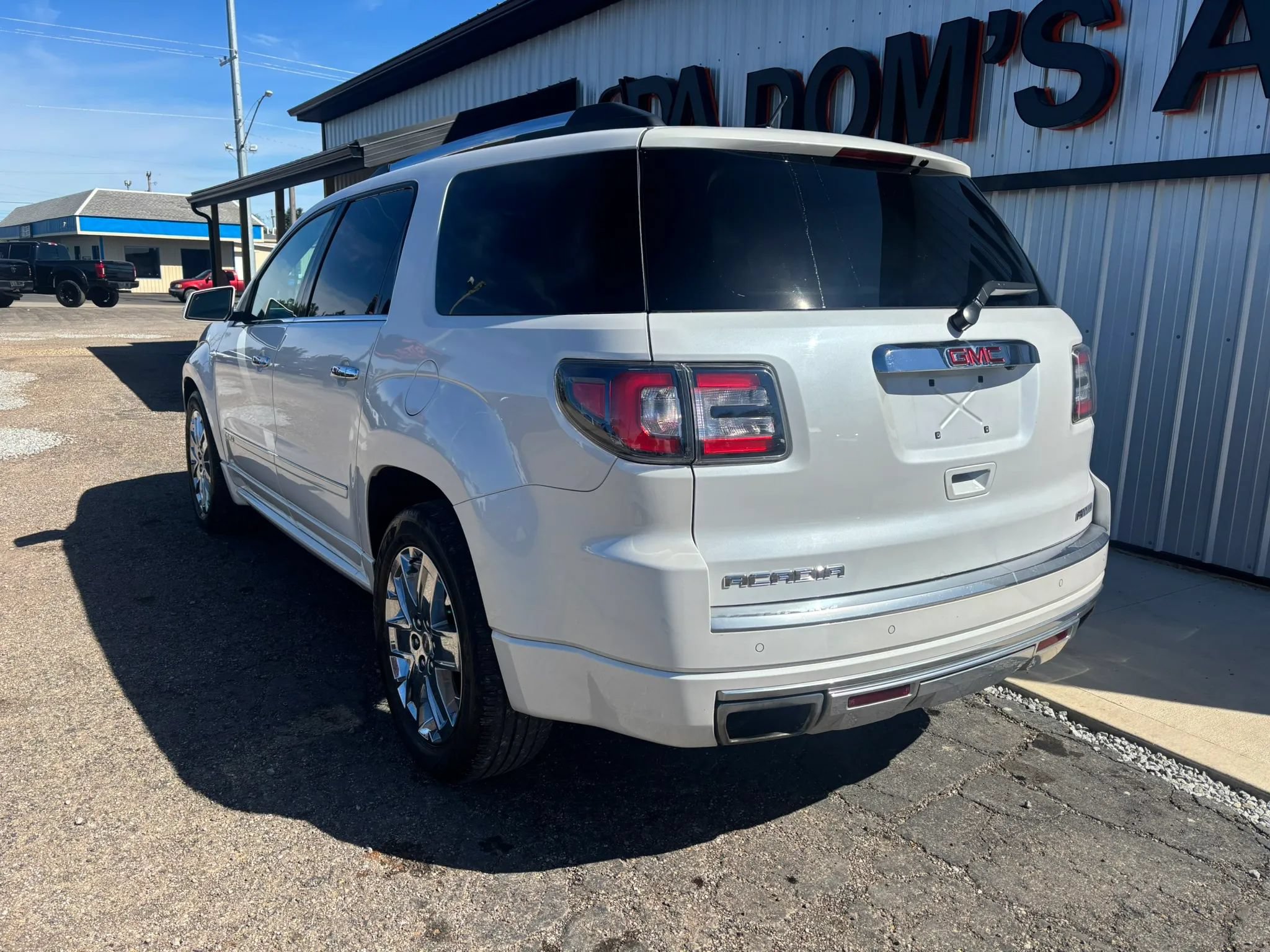 Used 2016 GMC Acadia Denali AWD/4WD image 3