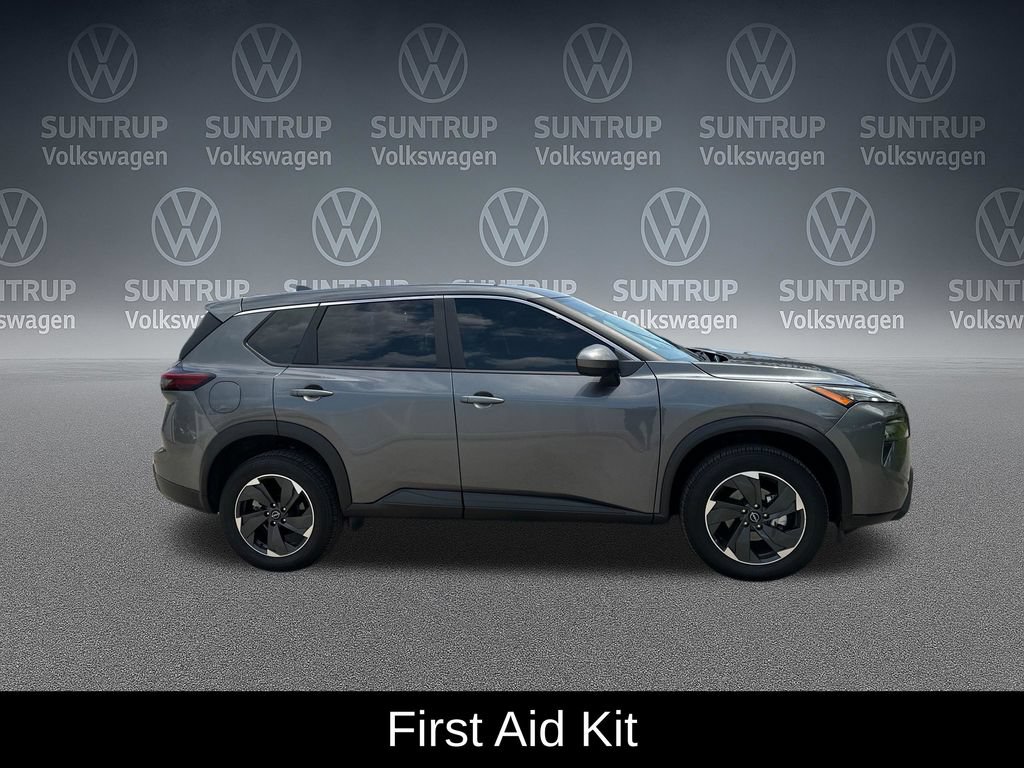 Used 2025 Nissan Rogue SV AWD/4WD image 7