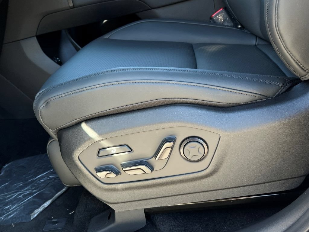 New 2026 Hyundai Santa Fe Calligraphy FWD image 16