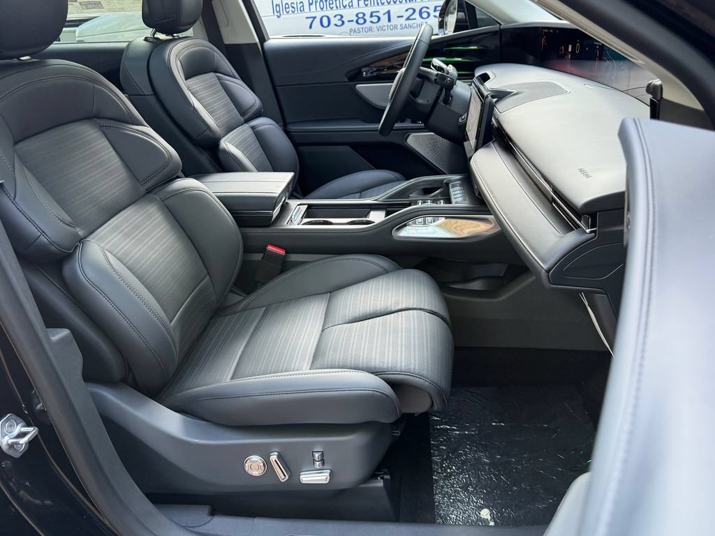 New 2026 Lincoln Nautilus Reserve AWD/4WD image 14