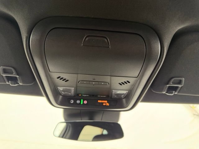 Used 2025 Cadillac XT4 Premium Luxury FWD image 41