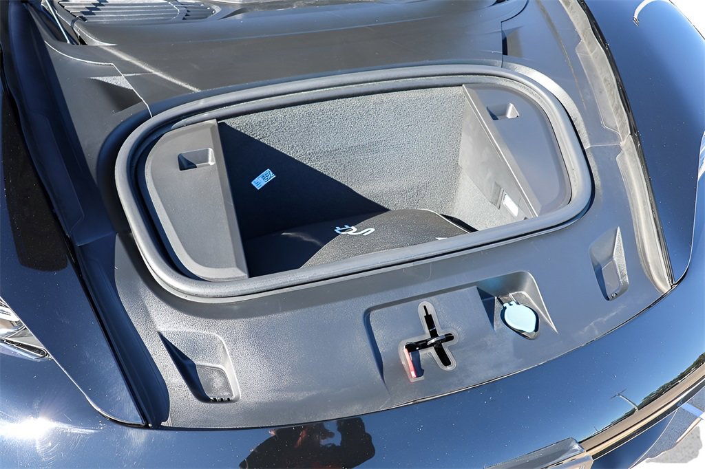 Used 2022 Porsche Taycan image 23