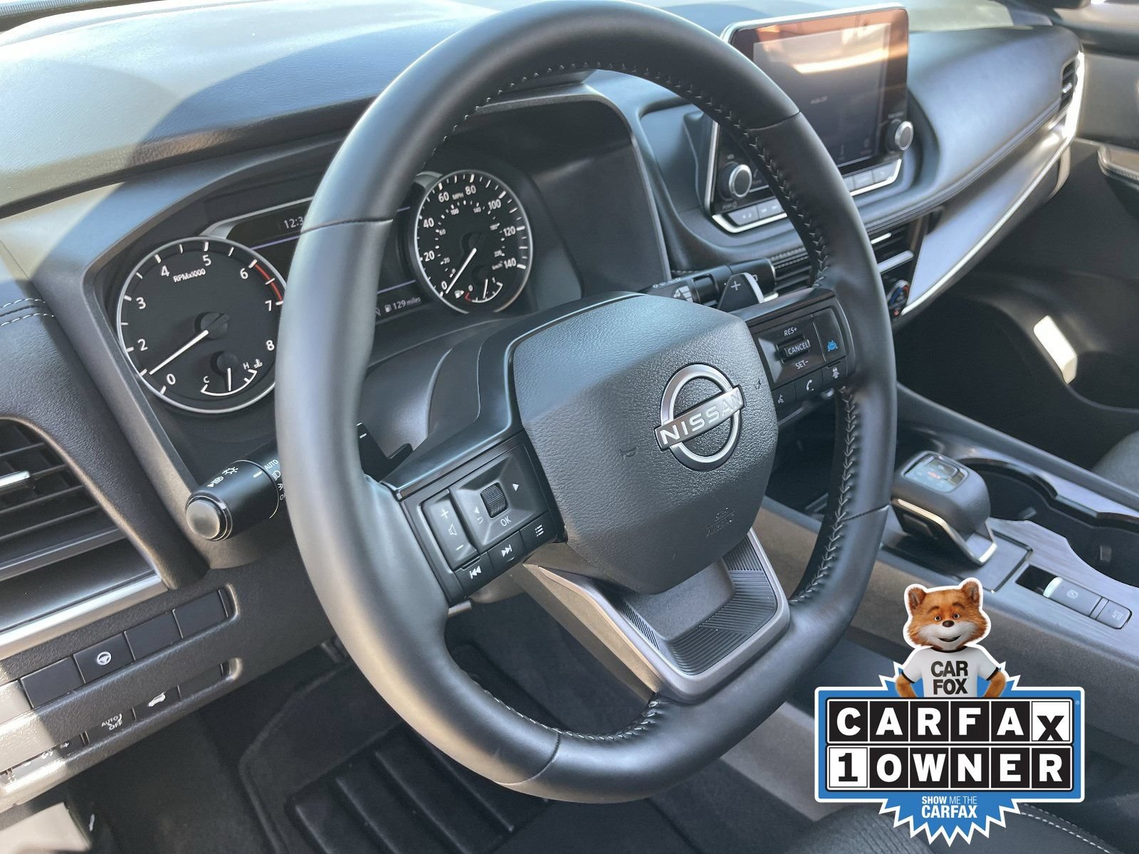 Certified 2025 Nissan Rogue SV FWD image 23