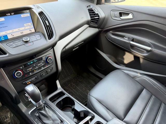 Used 2019 Ford Escape SEL image 38