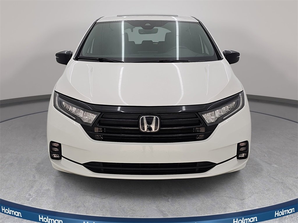 Used 2023 Honda Odyssey Sport image 2