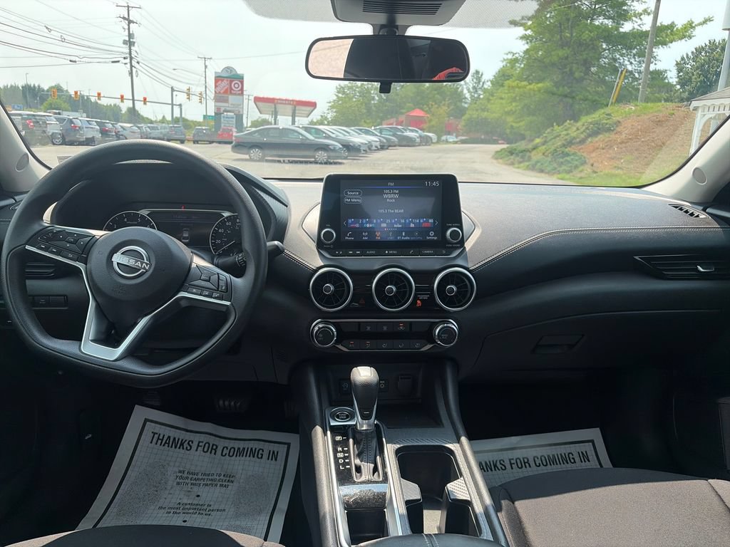 Used 2025 Nissan Sentra SV FWD image 13