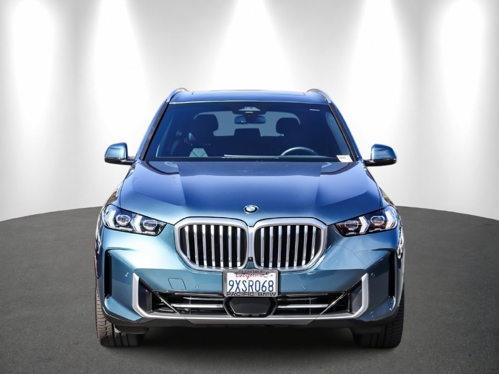 Used 2026 BMW X5 sDrive40i w/ Premium Package RWD image 2