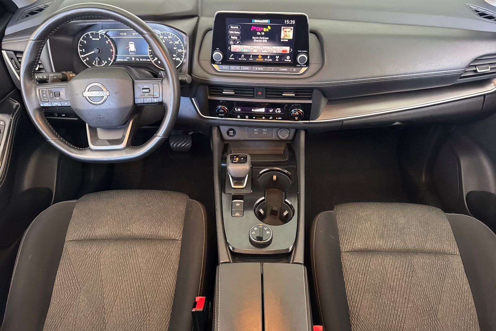 Used 2025 Nissan Rogue SV AWD/4WD image 16