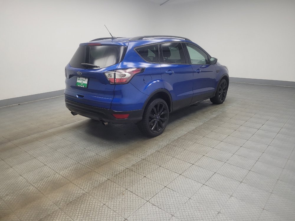 Used 2017 Ford Escape SE w/ SE Sport Appearance Package AWD/4WD image 10