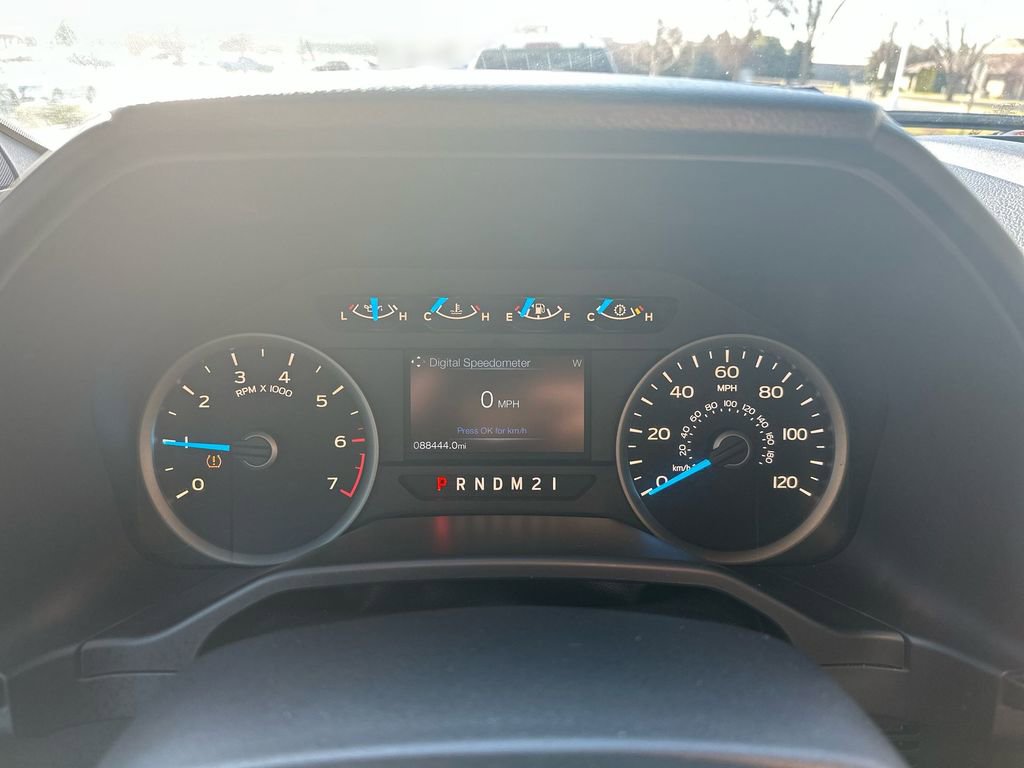 Used 2016 Ford F150 XLT w/ Equipment Group 302A Luxury image 10