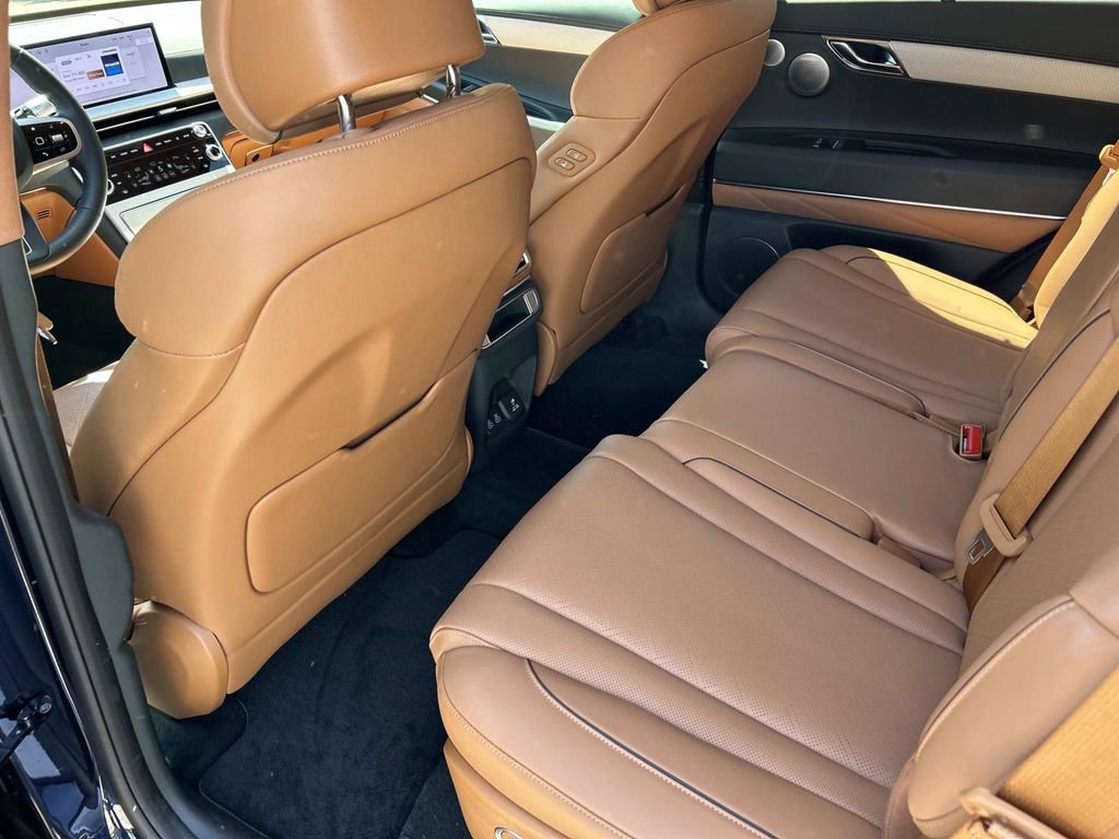 Used 2025 Genesis GV80 3.5T Advanced AWD/4WD image 20