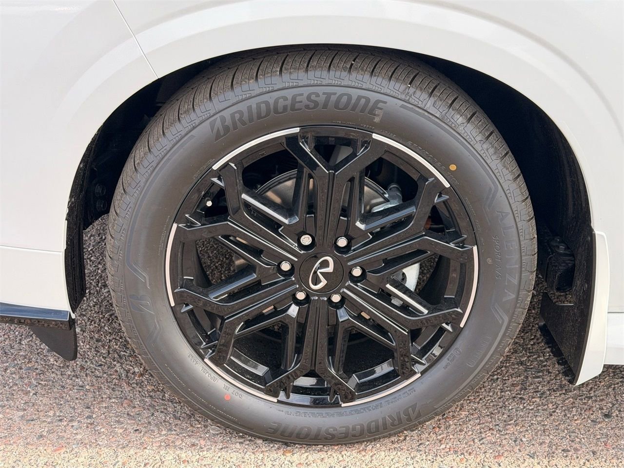 New 2026 INFINITI QX80 4WD image 10