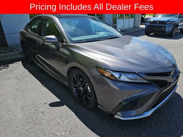 Used 2023 Toyota Camry XSE FWD image 1