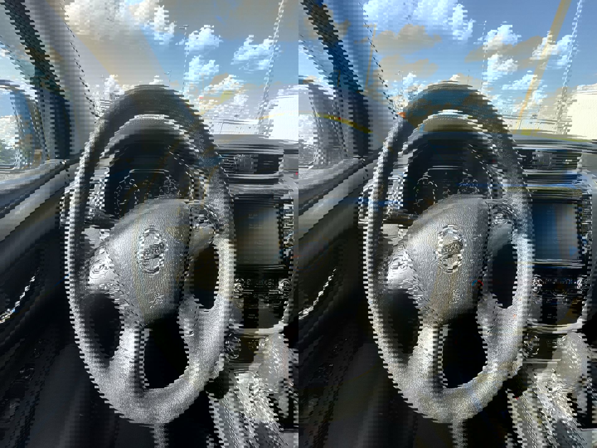 Used 2019 Nissan Murano S image 14