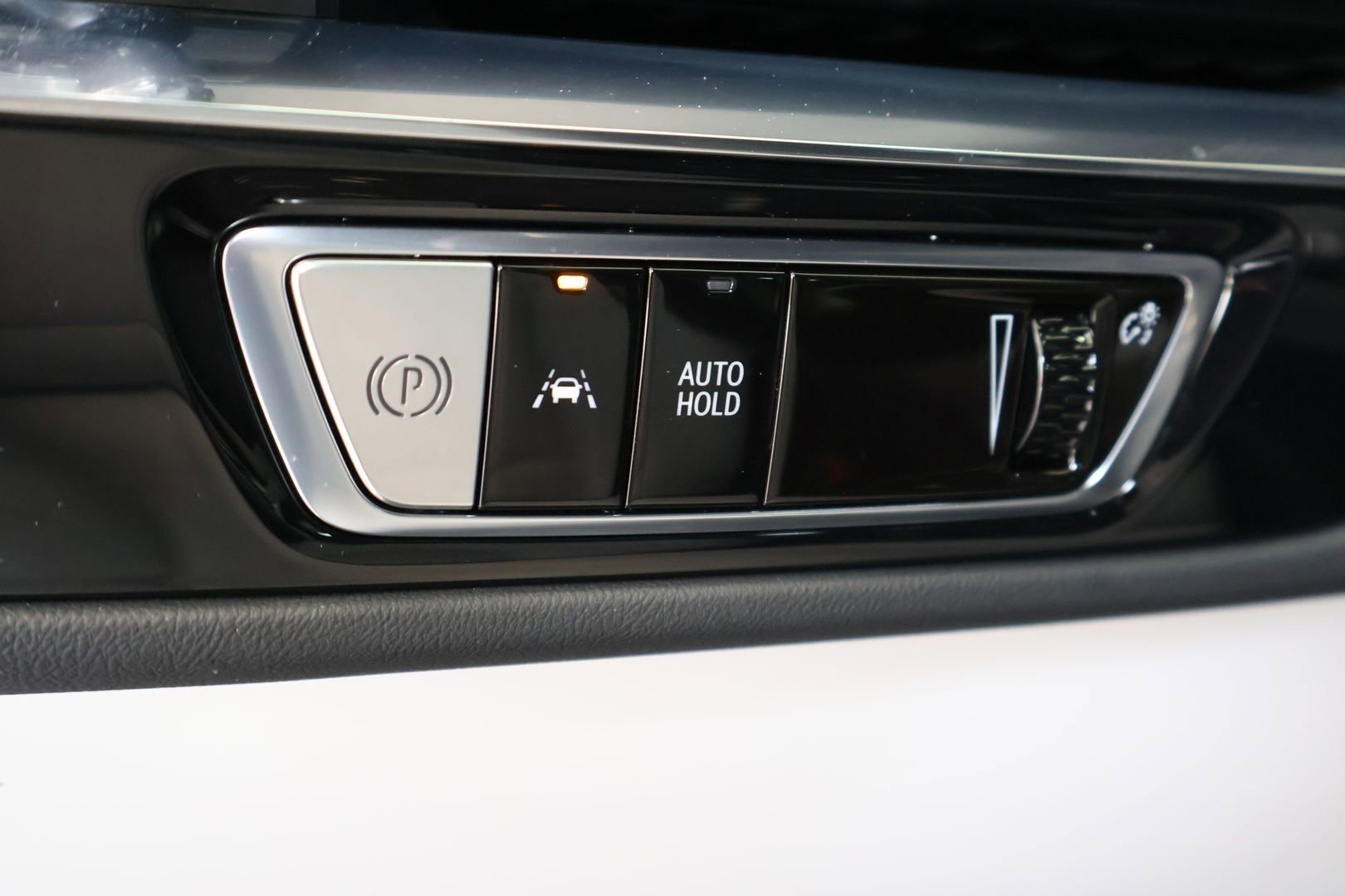 Used 2024 Cadillac Lyriq Sport RWD image 21