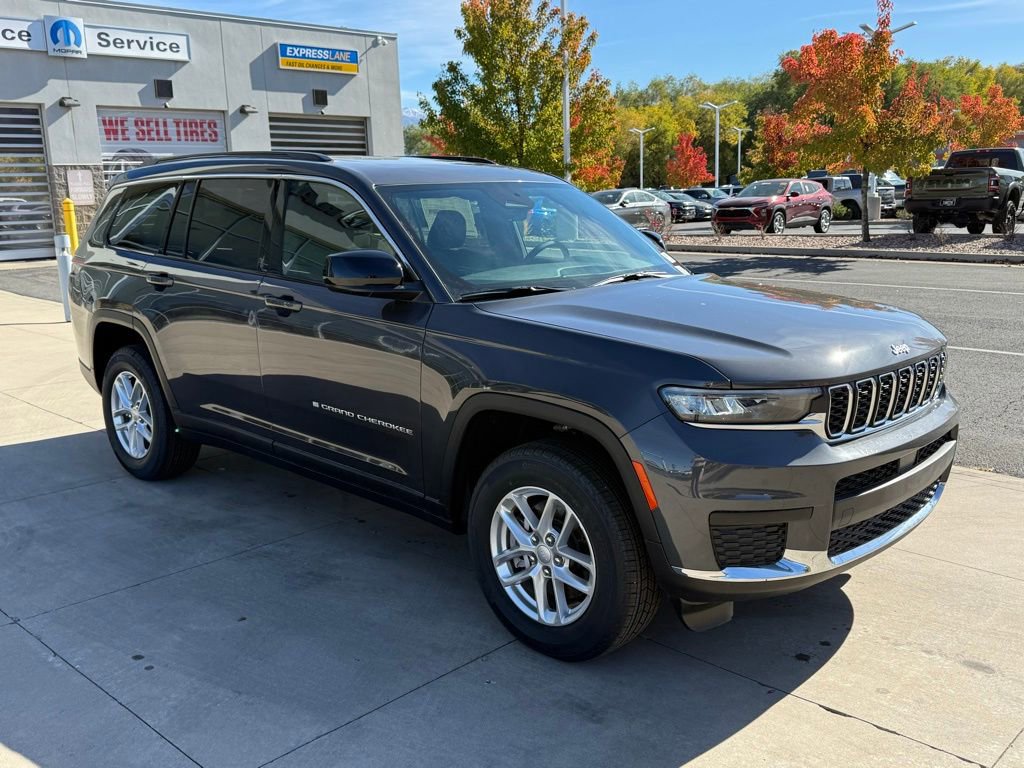 New 2025 Jeep Grand Cherokee L Laredo w/ Luxury Tech Group I image 6