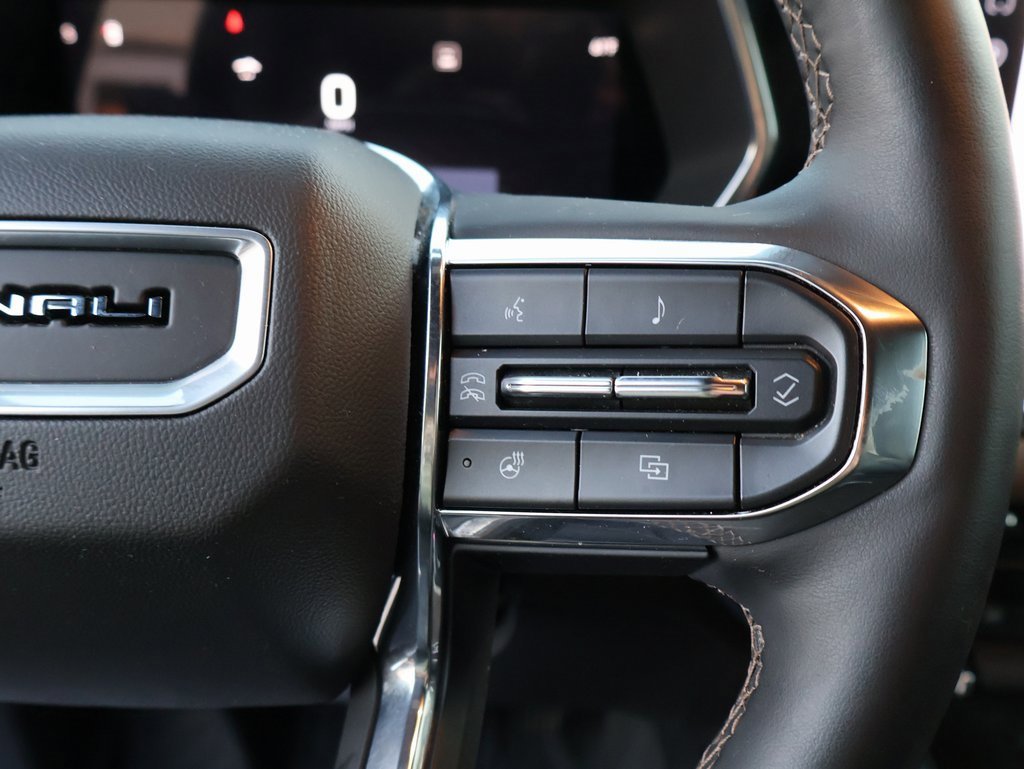 Used 2023 GMC Canyon Denali image 31