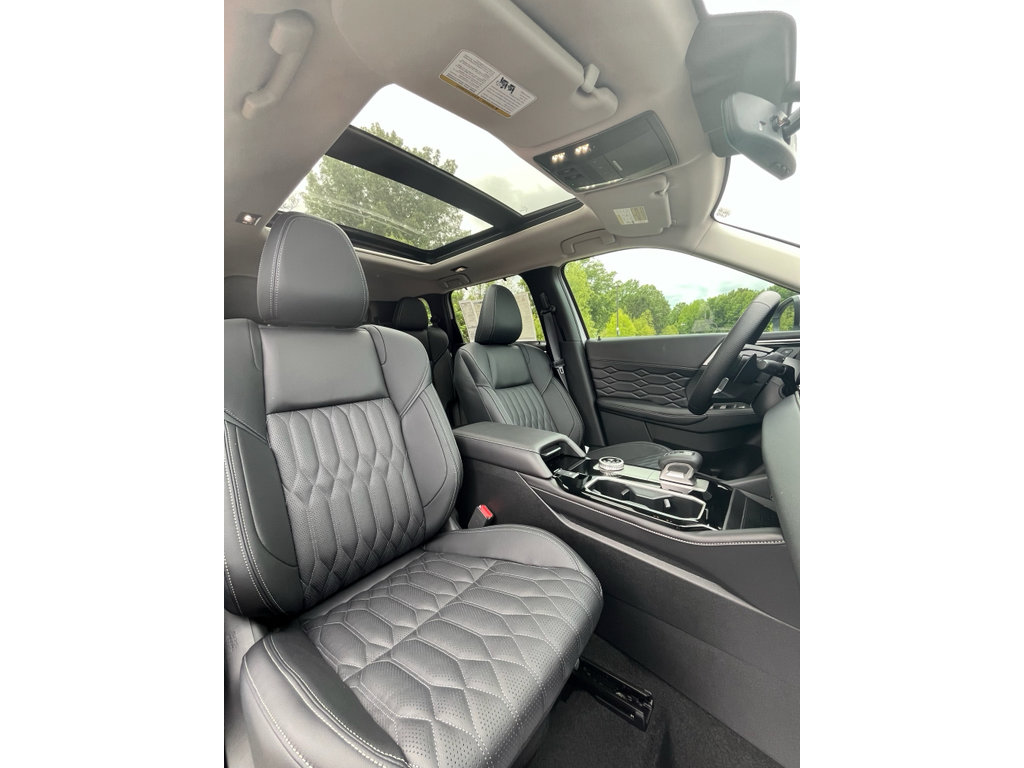 New 2026 Mitsubishi Outlander SEL FWD image 10