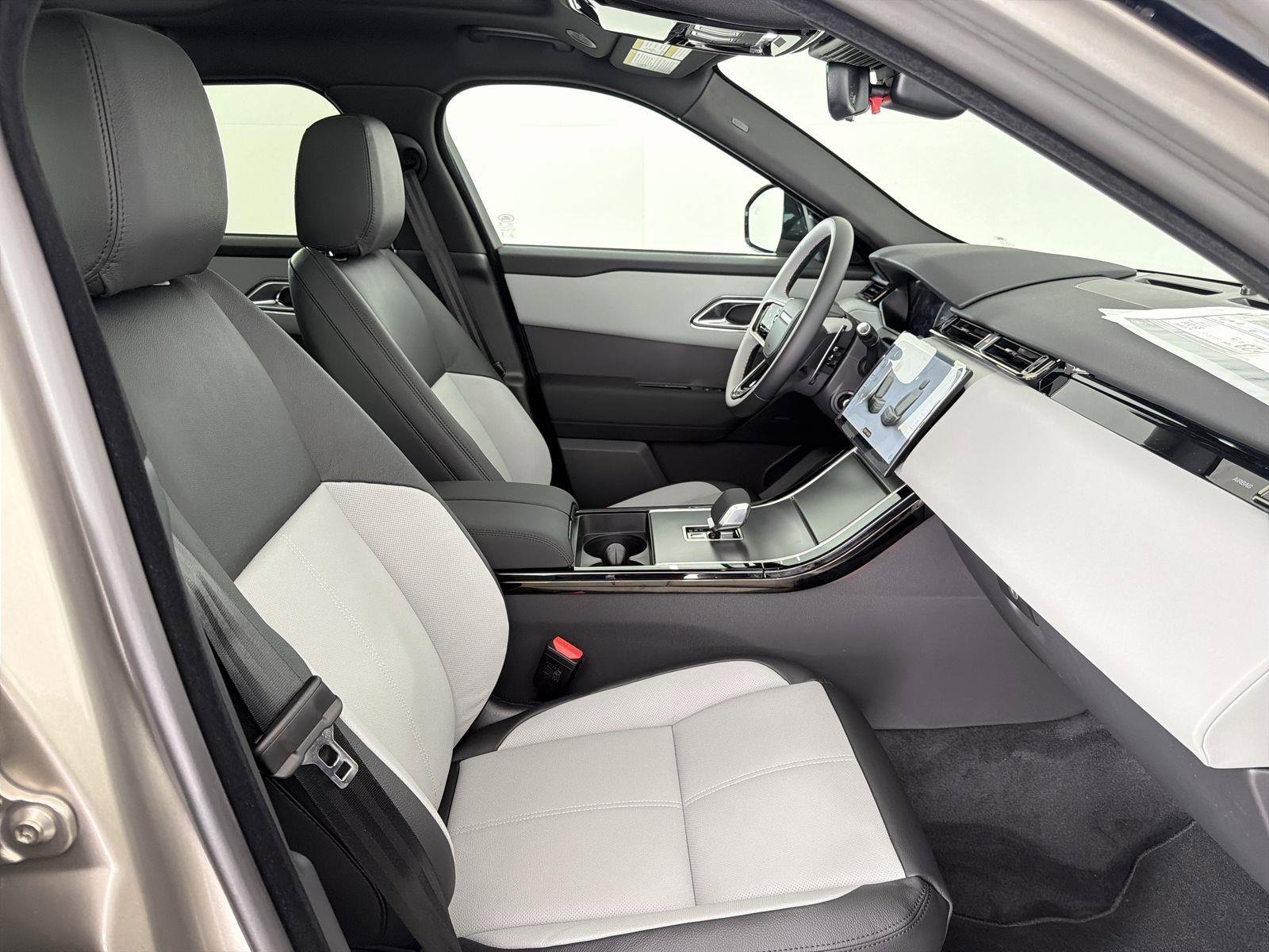 New 2026 Land Rover Range Rover Velar S image 33