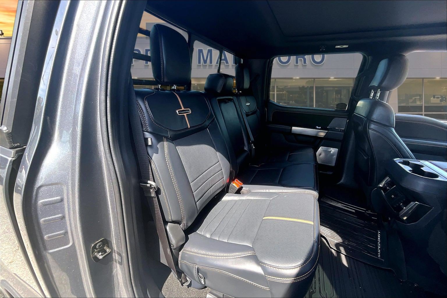 Used 2024 Ford F350 Platinum w/ Tremor Off-Road Package AWD/4WD image 25